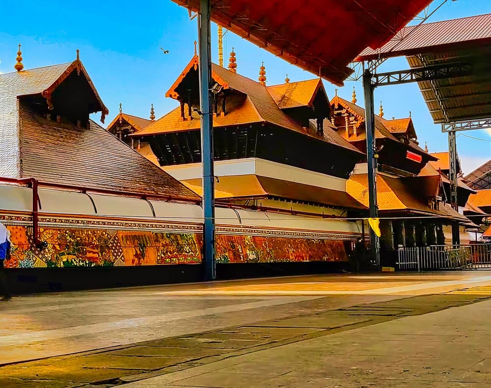 Guruvayur Temple, Guruvayur — view 2
